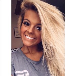 Meet your Posher, Courtney